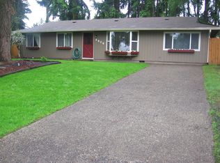 8906 Quinault Dr NE, Olympia, WA 98516