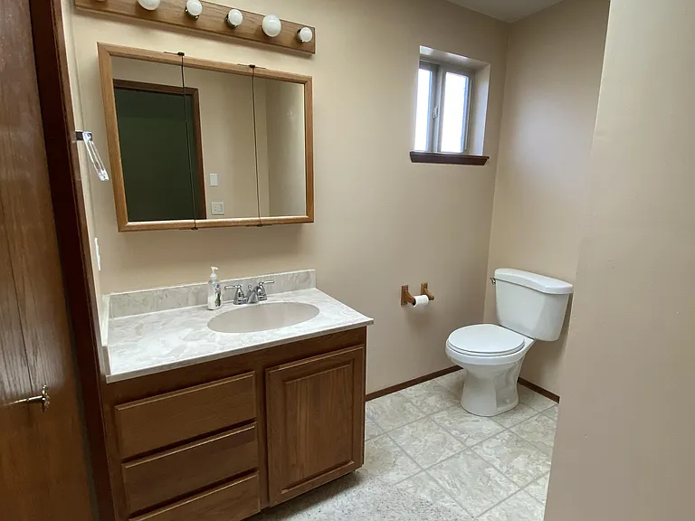 501 E Michelle Dr — Photo 10