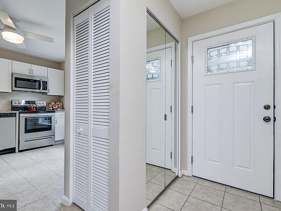 5th image of 15 Apple Seed Ln