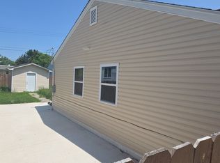 486 Nevada Ave, Pontiac, MI 48341