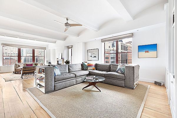 1st image of 27 N Moore St APT 6C
