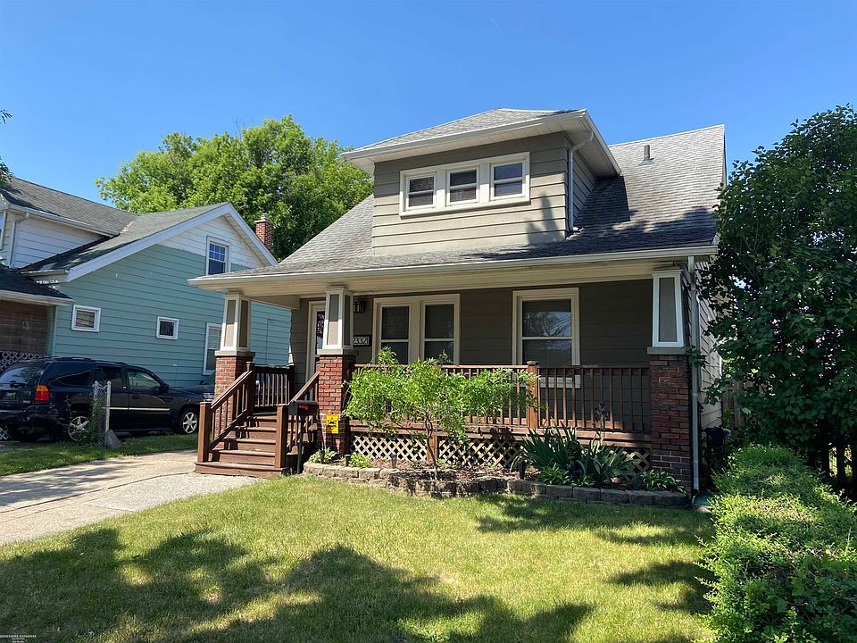 1st image of 23321 Carlisle Ave