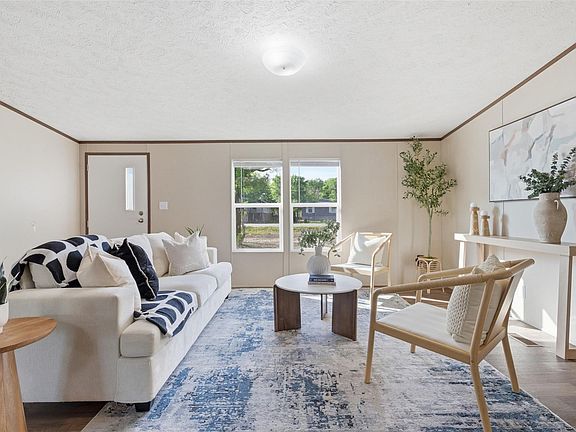 2nd image of 284 Gato Rd