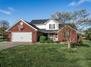 1011 Diamond Brook Dr, Richmond, KY 40475