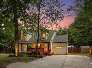 7107 Lord Carrington Dr, Gloucester, VA 23061