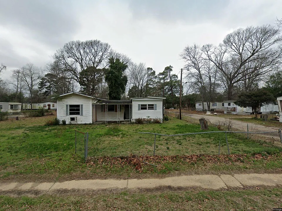 1128 Cherryvale Dr