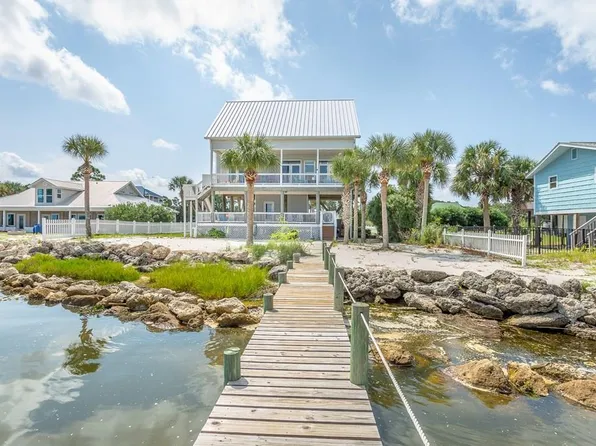 435 McCloud St, Eastpoint, FL 32328