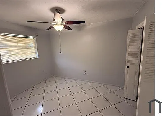 8350 NW 26th Pl — Photo 9