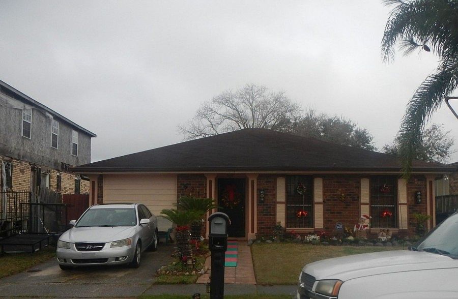 1st image of 5213 Sandhurst Dr