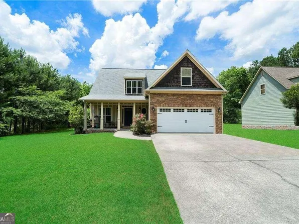 11 Spruce St NE, White, GA 30184