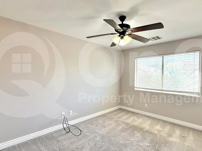 1733 E Harrison St — Photo 10
