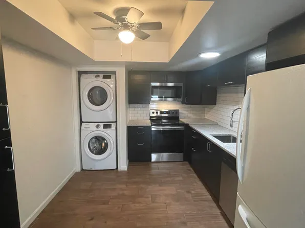 8050 E OAK Street, Scottsdale, AZ 85257
