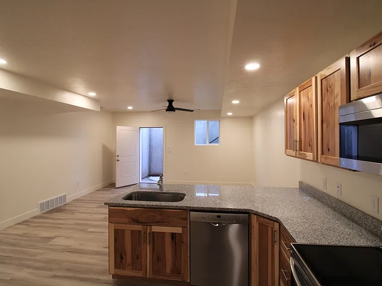 1519 N 200 E #BASEMENT — Photo 10