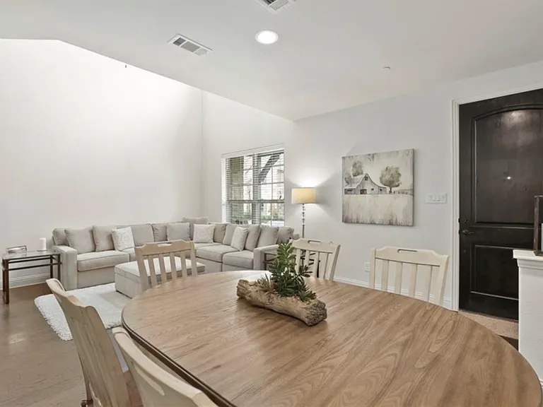 7113 Huckleberry Dr — Photo 31