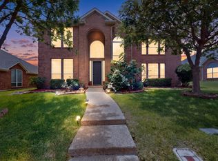 2762 Hillview Dr, Lewisville, TX 75067