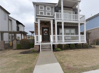 603 Rupple Rd, Fayetteville, AR 72704