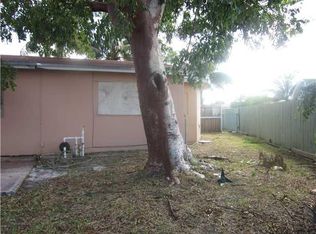 15302 SW 100th Ct, Miami, FL 33157