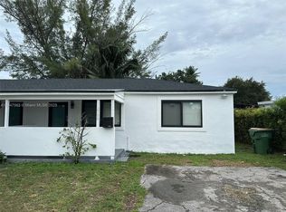 1466 NE 135th St #1, Miami, FL 33161