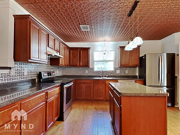 5th image of 8715 Veranda Ct