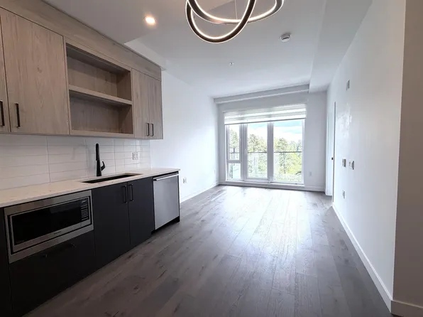 6859 Cambie St #506, Vancouver, BC V6P 3G9