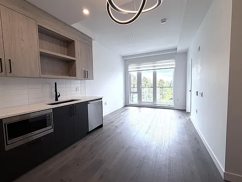 6859 Cambie St Photo 1