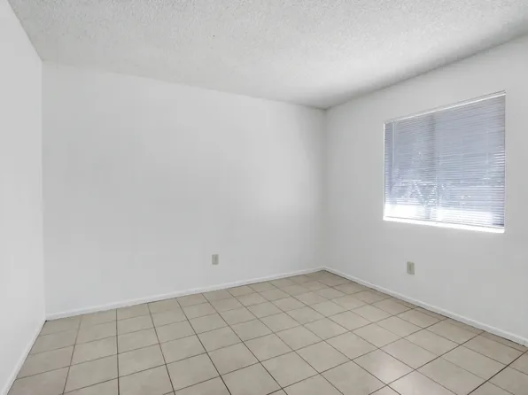 4039 Lorraine Dr APT 2, San Bernardino, CA 92407