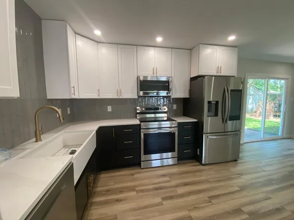 108 Bogue Sound Dr, Newport, NC 28570