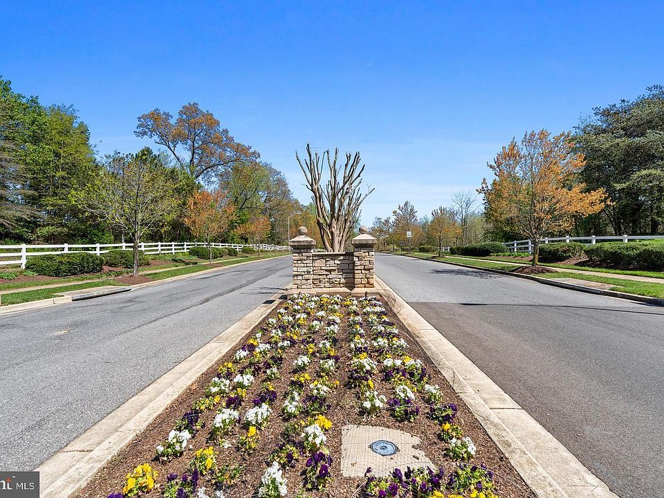 7203 Purple Ash Ct, Clinton, MD 20735 | Zillow