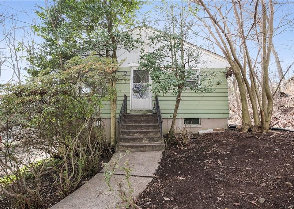 1st image of 203 Lexow Ave