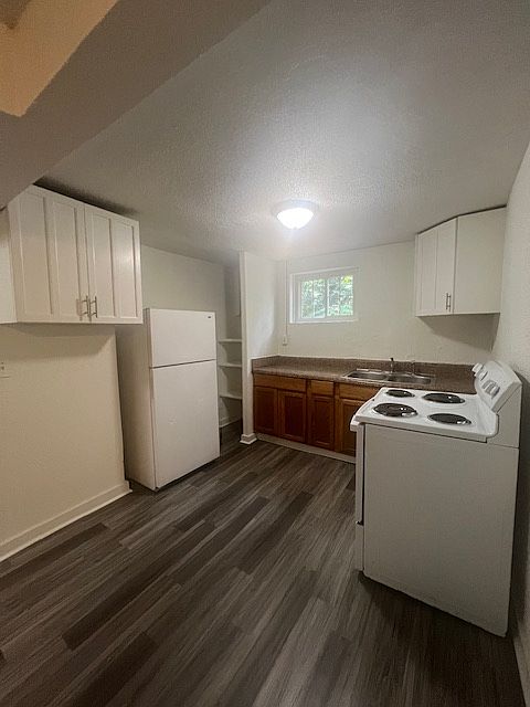 1st image of 212 W Wood St #212B