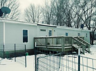 1182 2nd St, Plainwell, MI 49080