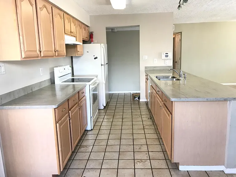 4113 Chama St NE — Photo 5