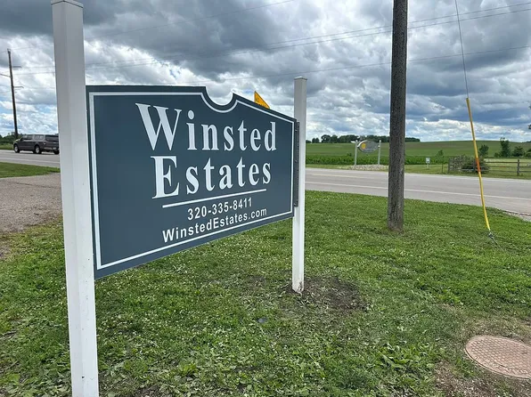 685 6th St N #2, Winsted, MN 55395