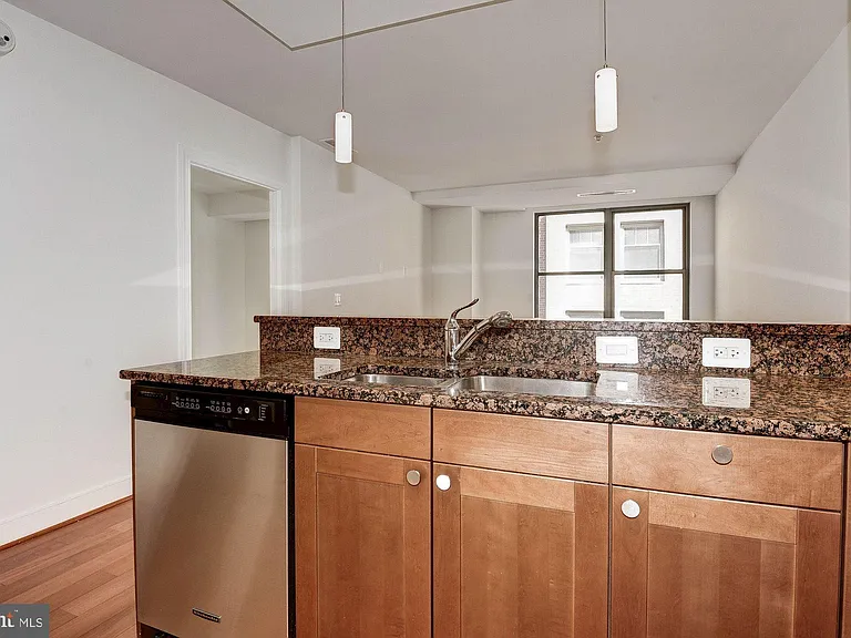 2425 NW #L — Photo 7