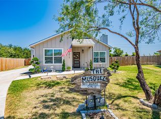 5615 Belaire Cir, Granbury, TX 76048