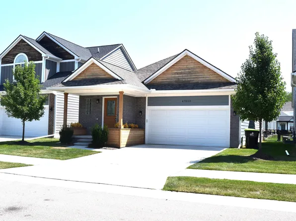 47050 Brookview Dr, Chesterfield, MI 48047