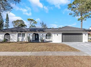 8633 Longwood Dr, Seminole, FL 33777