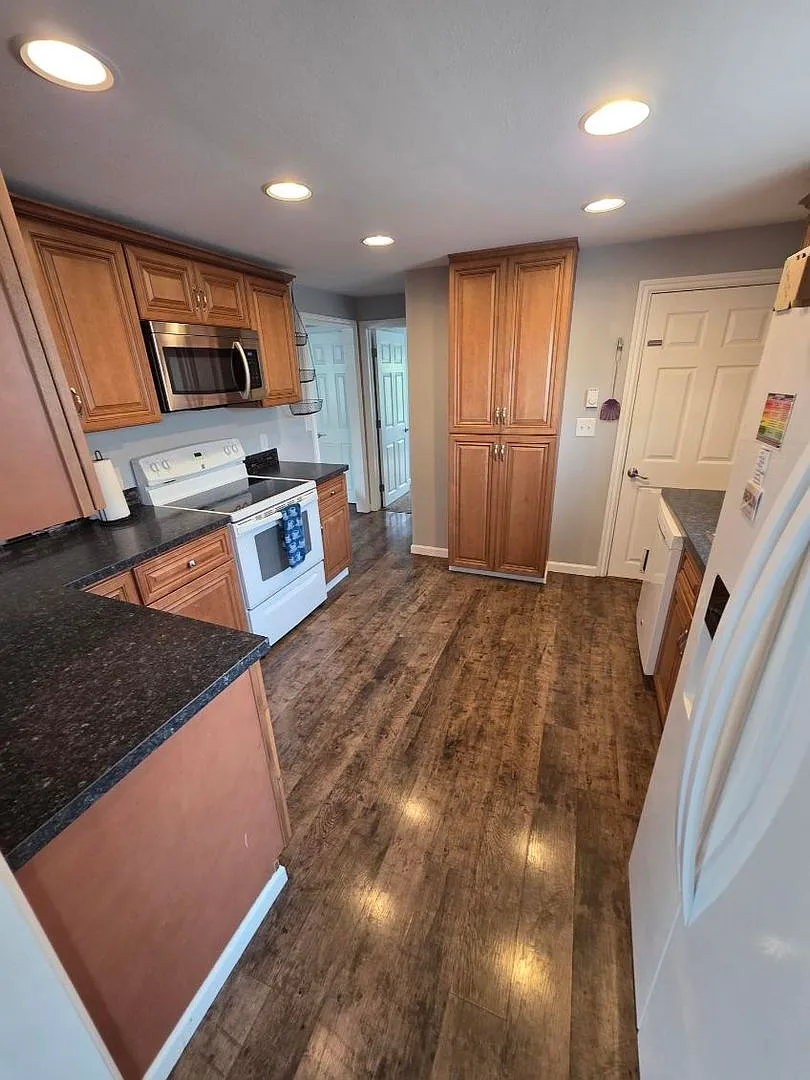 Furnished Home in Aberdeen for Rent! — Photo 3