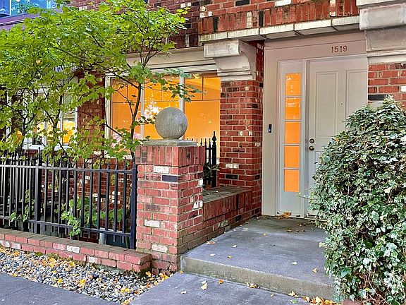 4th image of 1525 NW 57th St #106