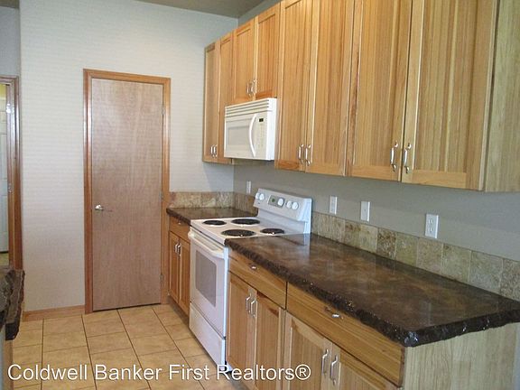 3rd image of 1737 Livingston Ct