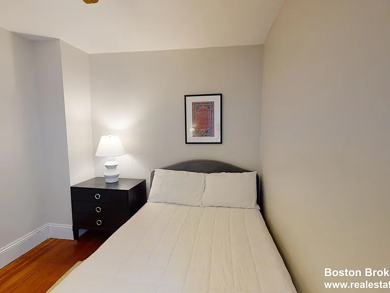 30 Roseclair St #1 — Photo 7