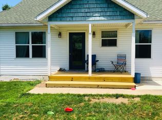 1412 Rolling Hills Dr, Fennville, MI 49408