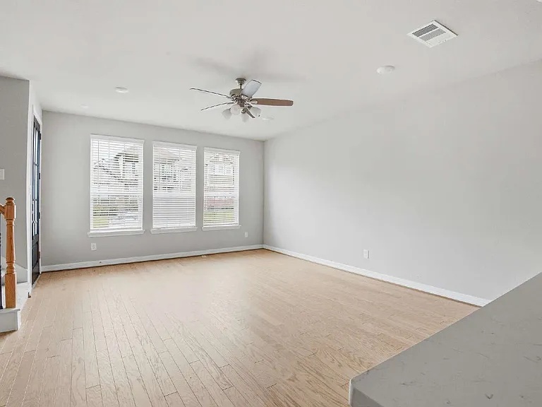 9406 Caddo Ridge Ln — Photo 6