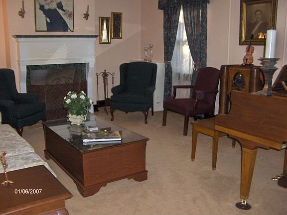 Gas log in Fireplace