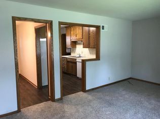 8323 State St, Ralston, NE 68127