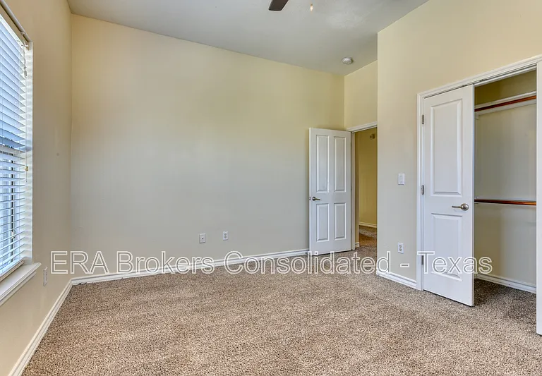 22209 Sausalito Ct — Photo 15
