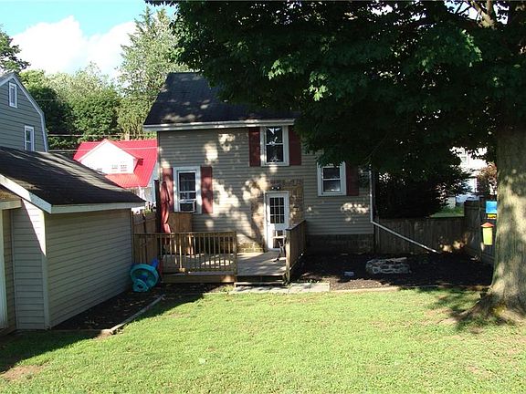 5th image of 26 Parker Ave