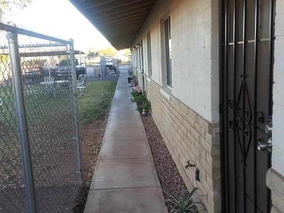 4th image of 8322 N 60th Ave #2