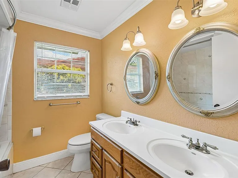 1230 15th Ct SW — Photo 13