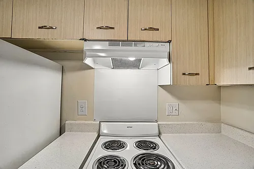 Lincoln Tower Apartments Photo 1